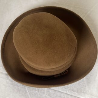Chapeau brun