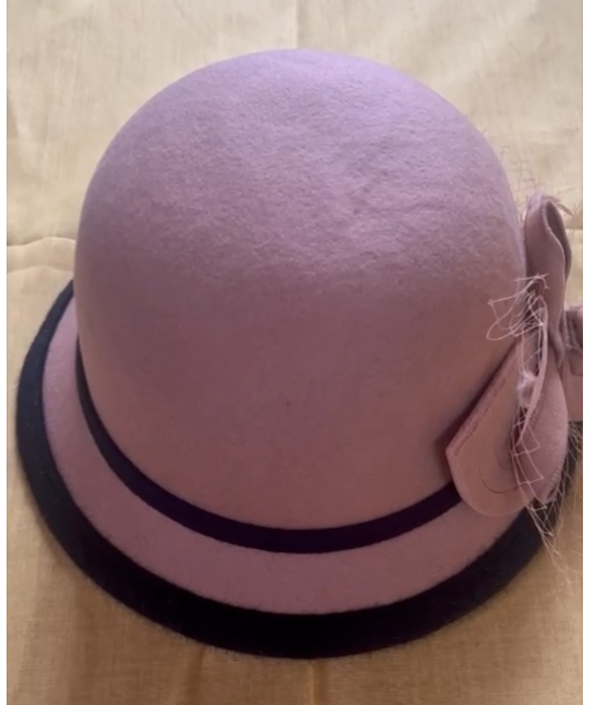 Chapeau mauve