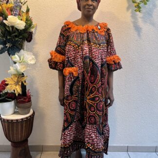Robe orange avec foulard